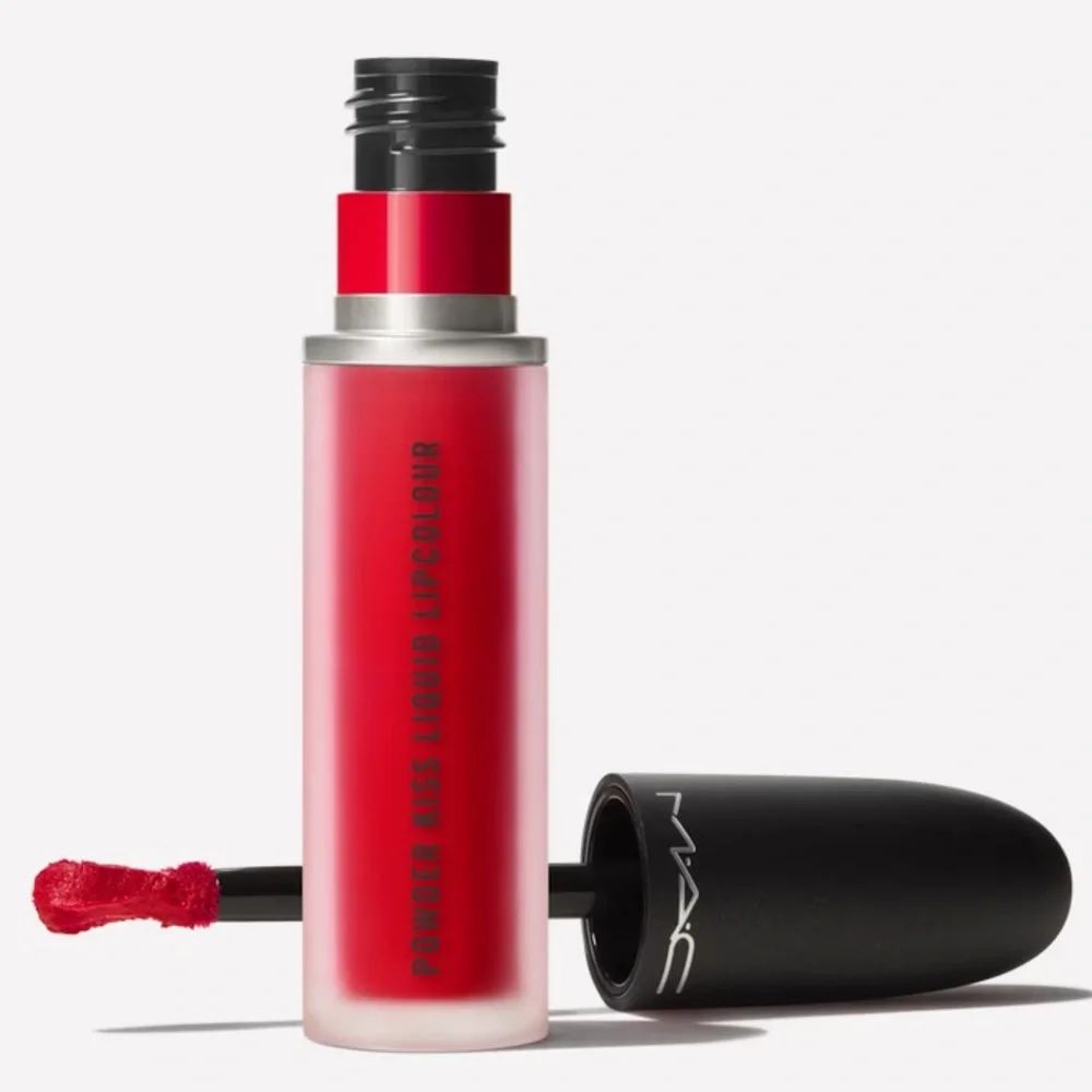 MAC Powder Kiss Liquid Lipcolour MACsmash